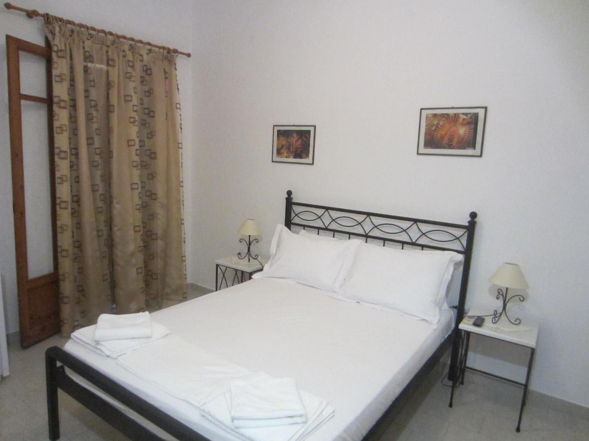 Katerina Apartments Τριοβάσαλος Εξωτερικό φωτογραφία