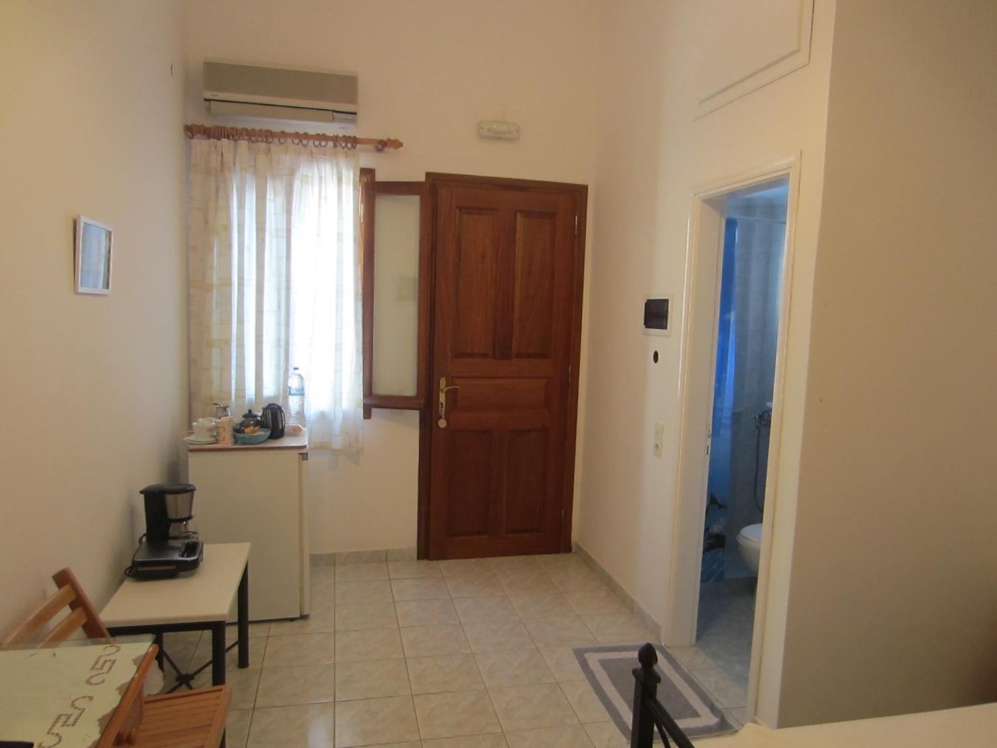 Katerina Apartments Τριοβάσαλος Εξωτερικό φωτογραφία