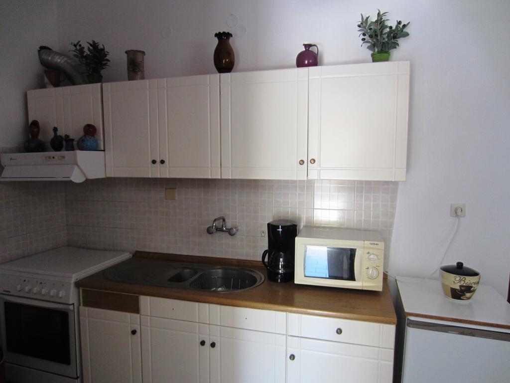 Katerina Apartments Τριοβάσαλος Εξωτερικό φωτογραφία
