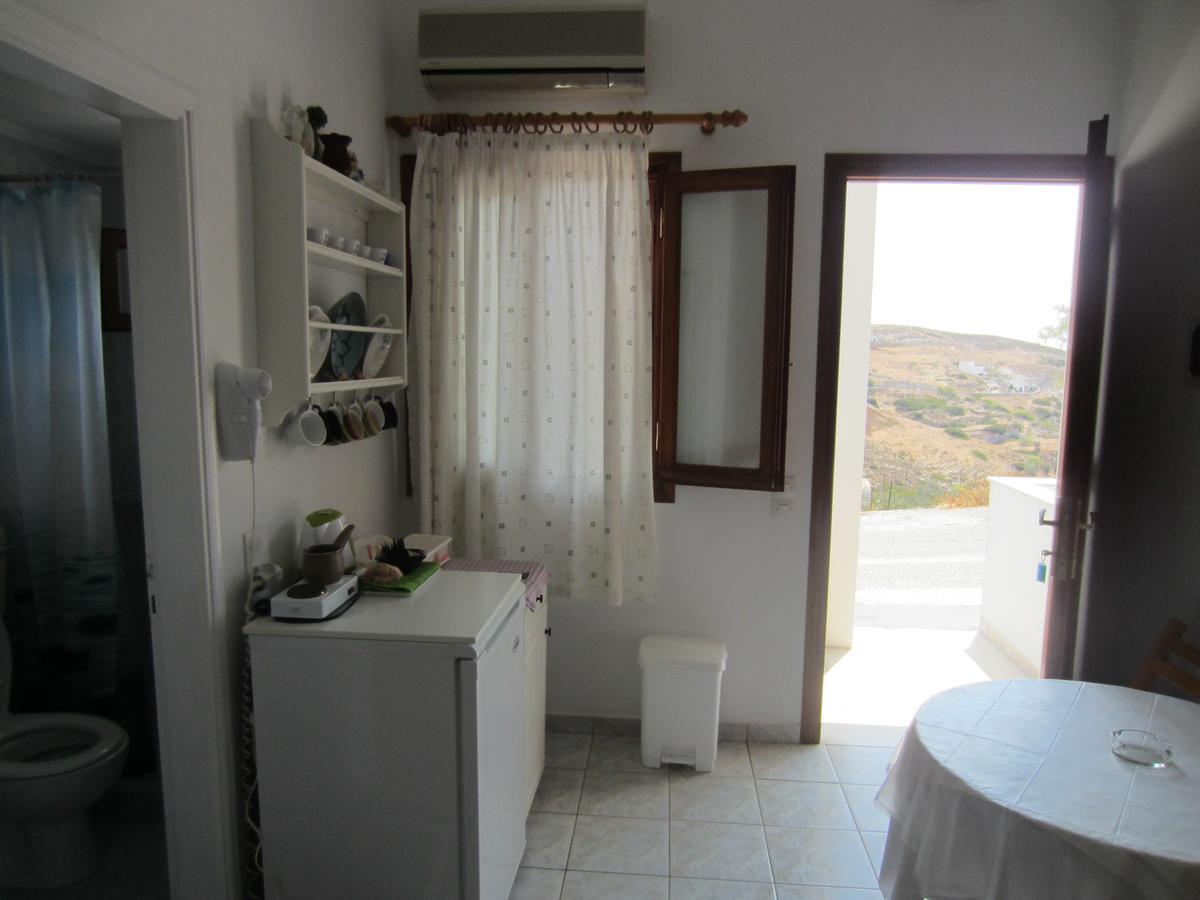 Katerina Apartments Τριοβάσαλος Εξωτερικό φωτογραφία