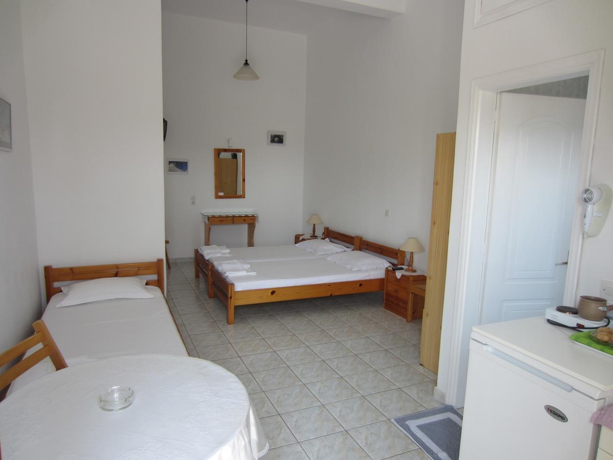 Katerina Apartments Τριοβάσαλος Εξωτερικό φωτογραφία