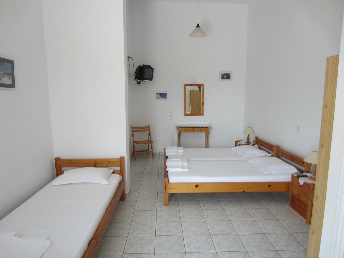 Katerina Apartments Τριοβάσαλος Εξωτερικό φωτογραφία